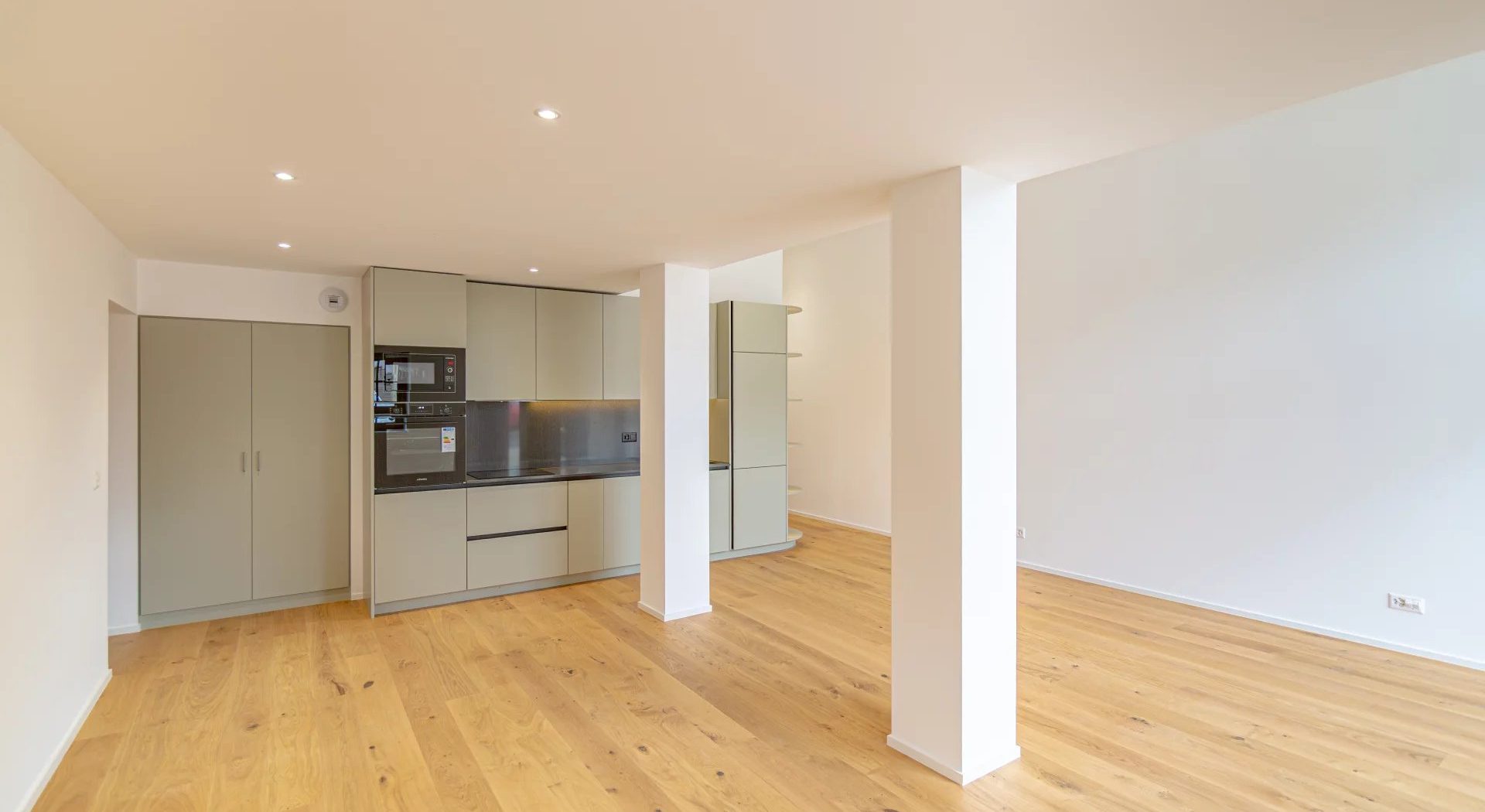 6ac3e39ad8e07daaa86e7b12a408bfb1_50427ff815_1920-original-2